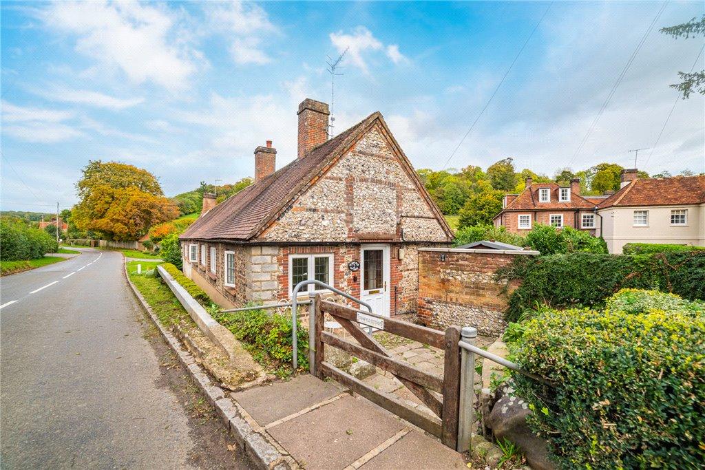 2 bedroom semidetached house for sale in Speen Road, North Dean, High