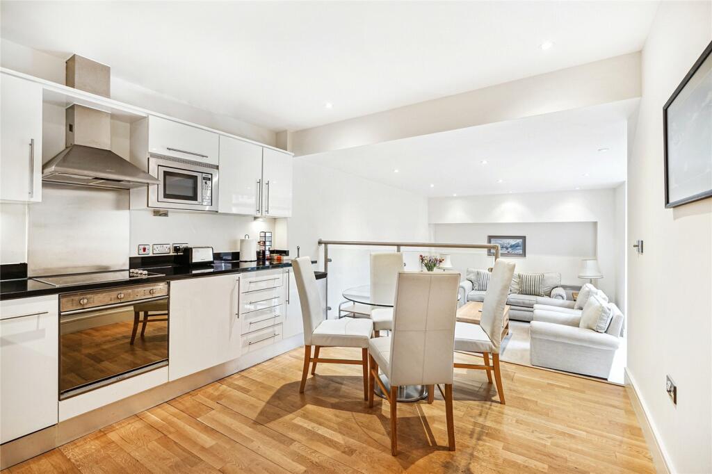2 bedroom apartment for sale in Romney House, 47 Marsham Street, SW1P