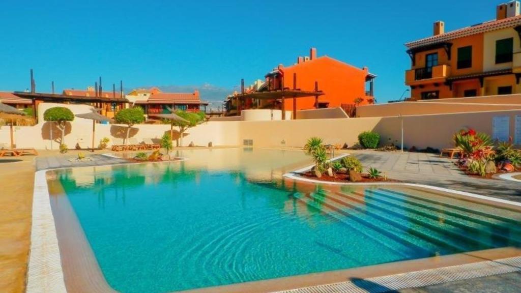 3-bedroom-town-house-for-sale-in-canary-islands-tenerife-golf-del-sur