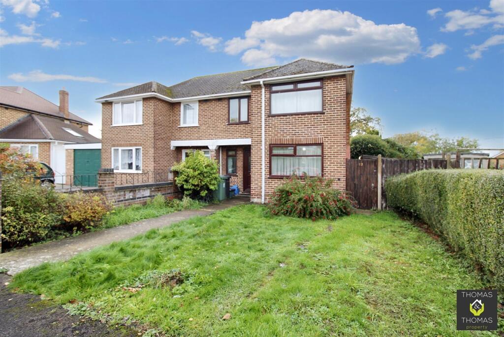 Main image of property: Lea Crescent, Longlevens, Gloucester