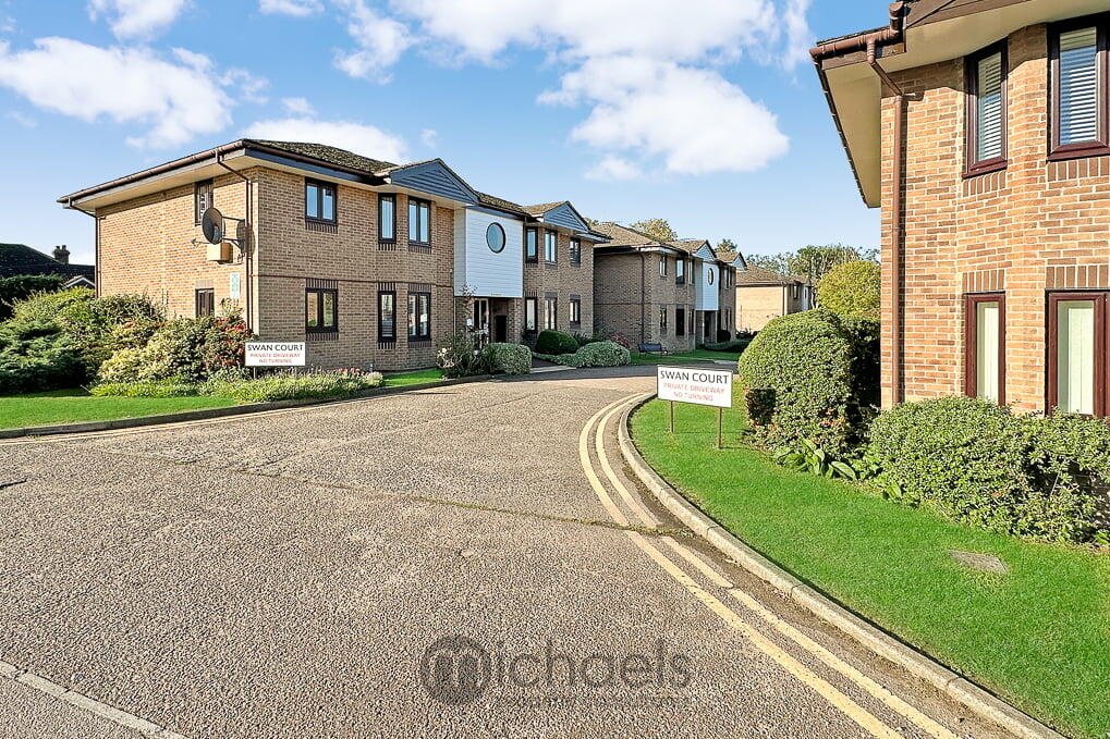 2 bedroom retirement property for sale in Swan Court, Mistley