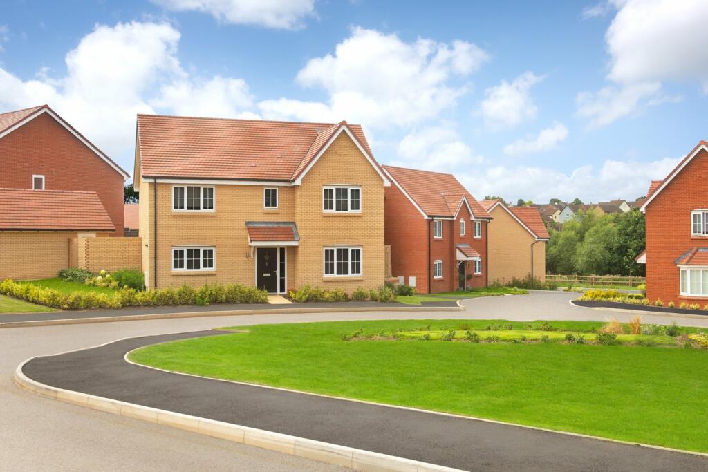 4 bedroom detached house for sale in Redmason Road, Ardleigh