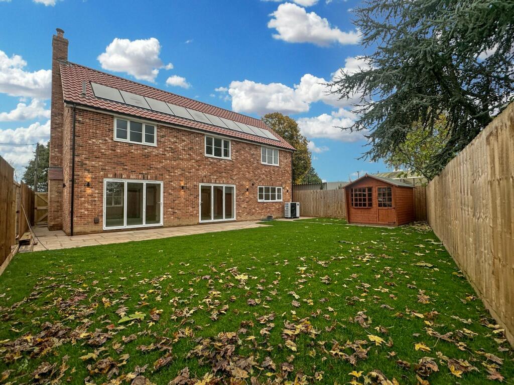 Additional property image - Harwich Road, Lawford, Manningtree, CO11