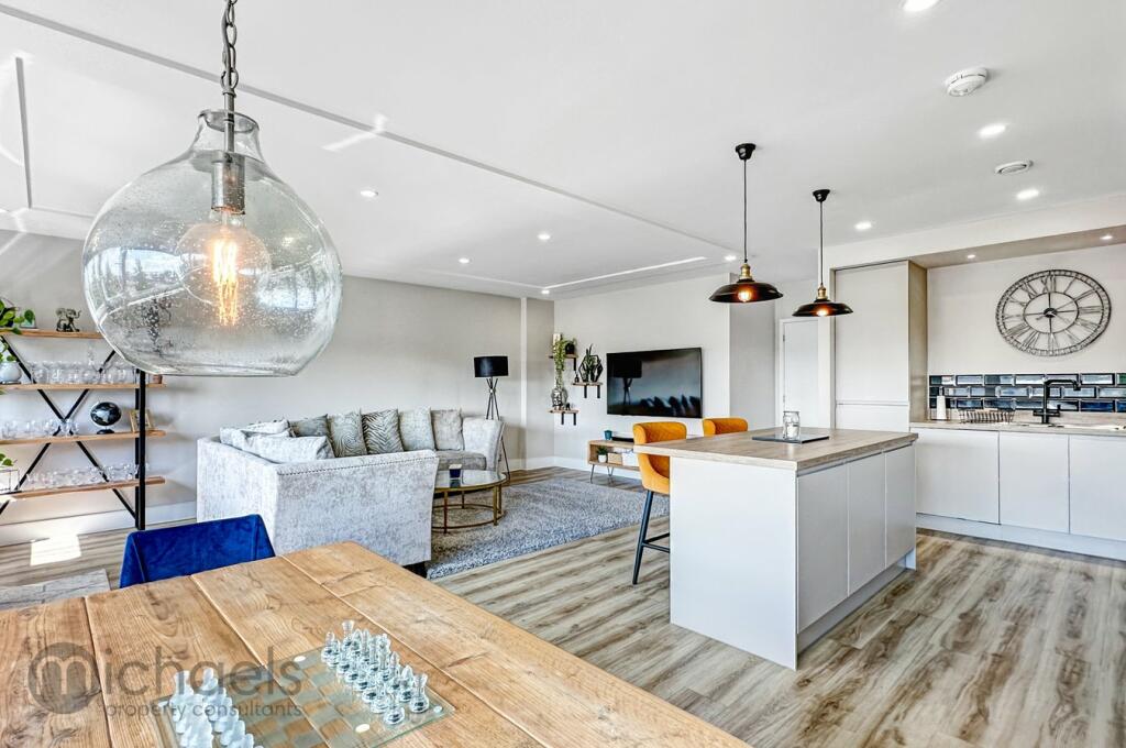 Additional property image - Bergholt Road, Colchester , Colchester, CO4