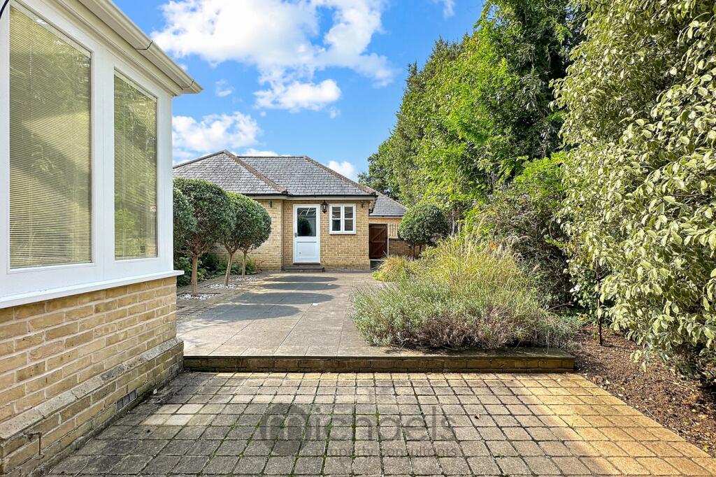 Additional property image - Beverley Road, Lexden, Colchester, CO3