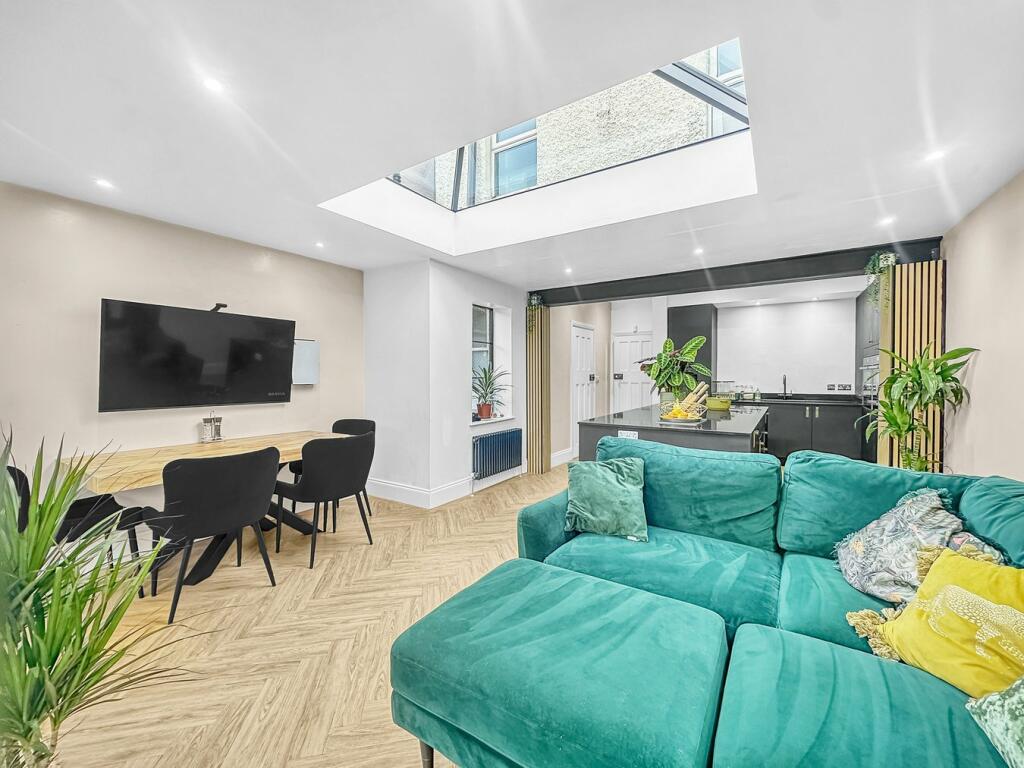 Additional property image - Drury Road, Colchester, Colchester, CO2