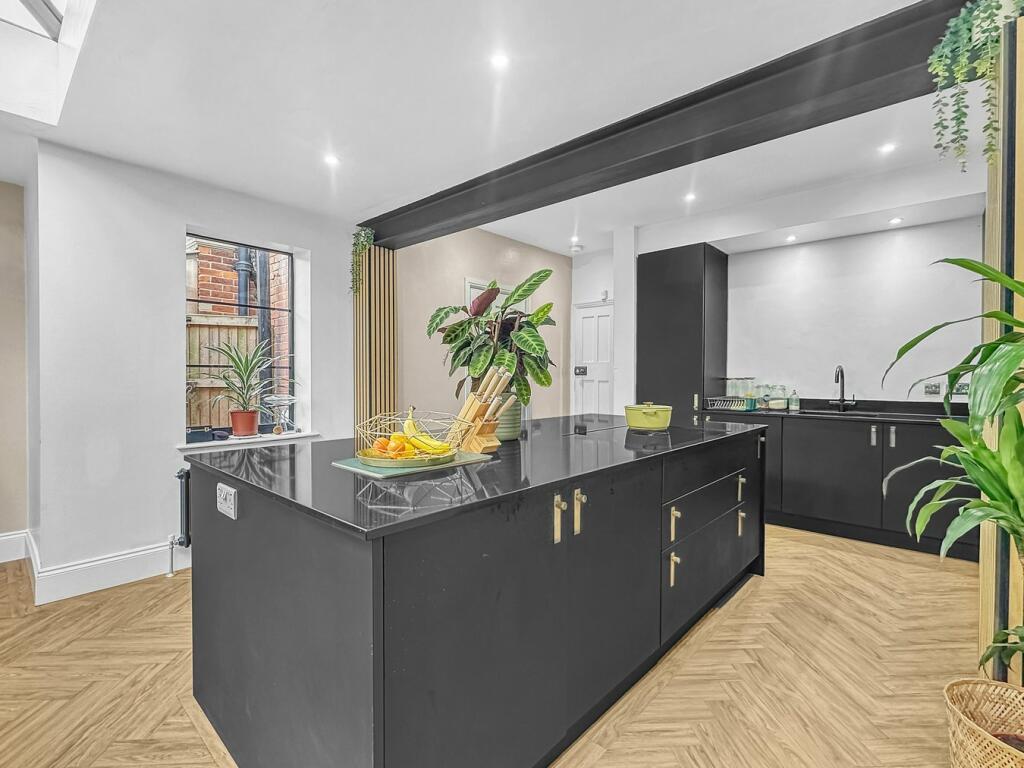 Additional property image - Drury Road, Colchester, Colchester, CO2