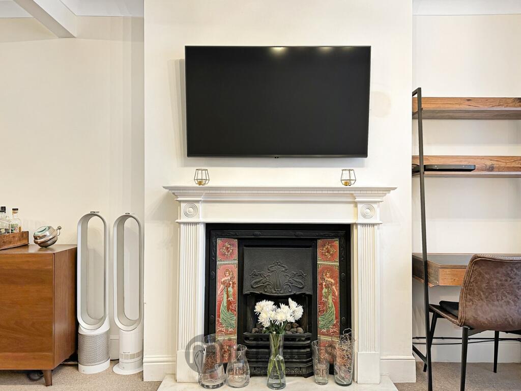 Additional property image - Harsnett Road, Colchester, Colchester, CO1