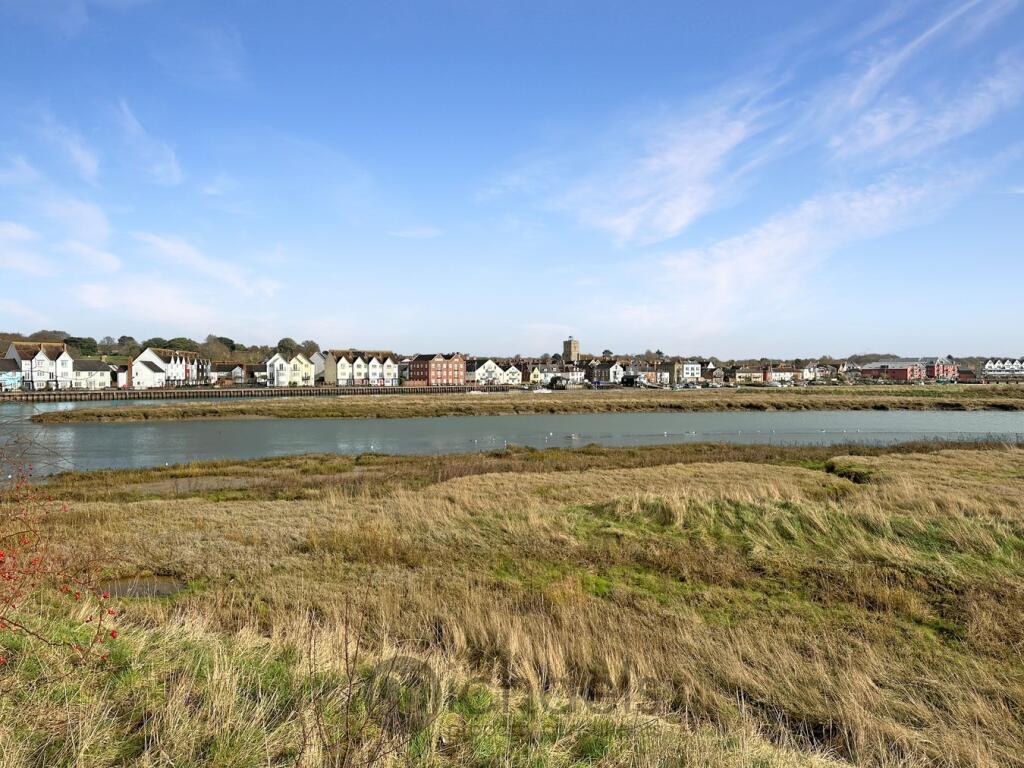 Additional property image - Quayside Parade, Rowhedge, Colchester, CO5