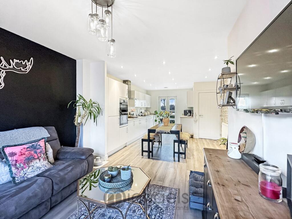 Additional property image - Quayside Parade, Rowhedge, Colchester, CO5