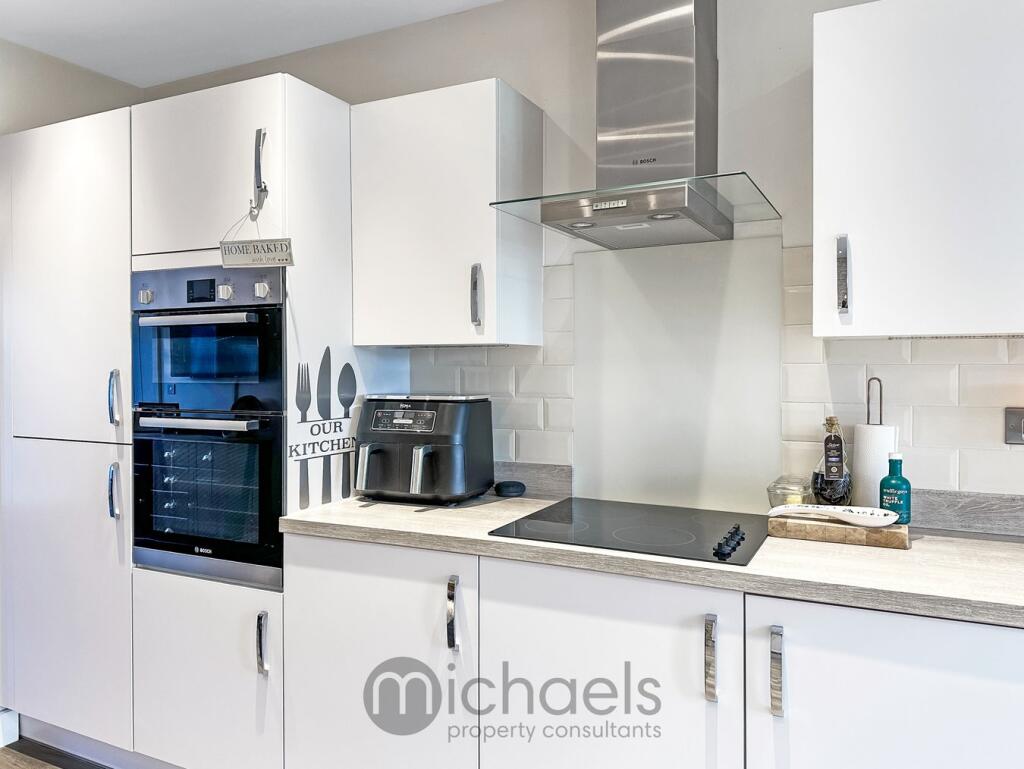 Additional property image - Quayside Parade, Rowhedge, Colchester, CO5