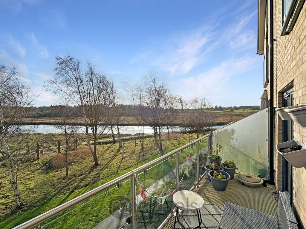 Additional property image - Quayside Parade, Rowhedge, Colchester, CO5