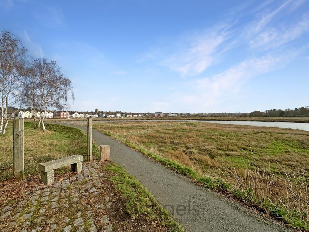 Additional property image - Quayside Parade, Rowhedge, Colchester, CO5