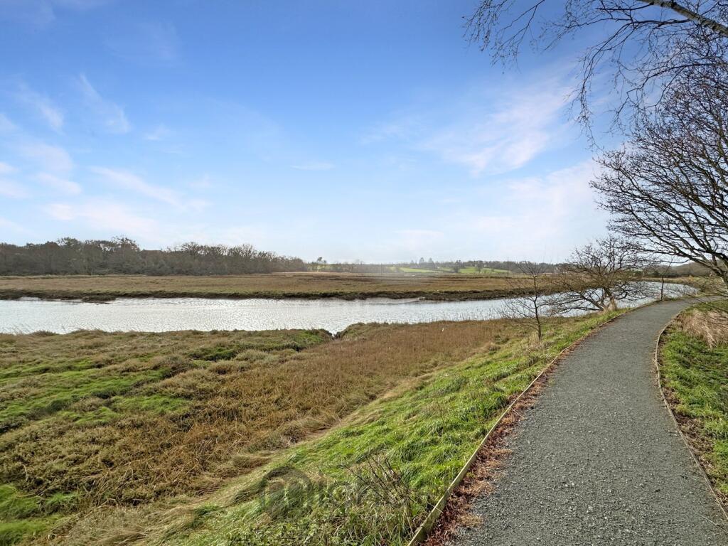 Additional property image - Quayside Parade, Rowhedge, Colchester, CO5
