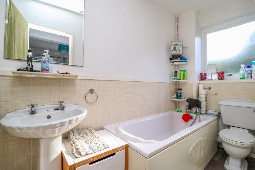 Additional property image - Lexden Road, Lexden, Colchester, CO3