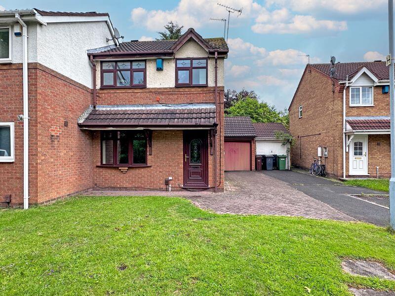3 bedroom end of terrace house