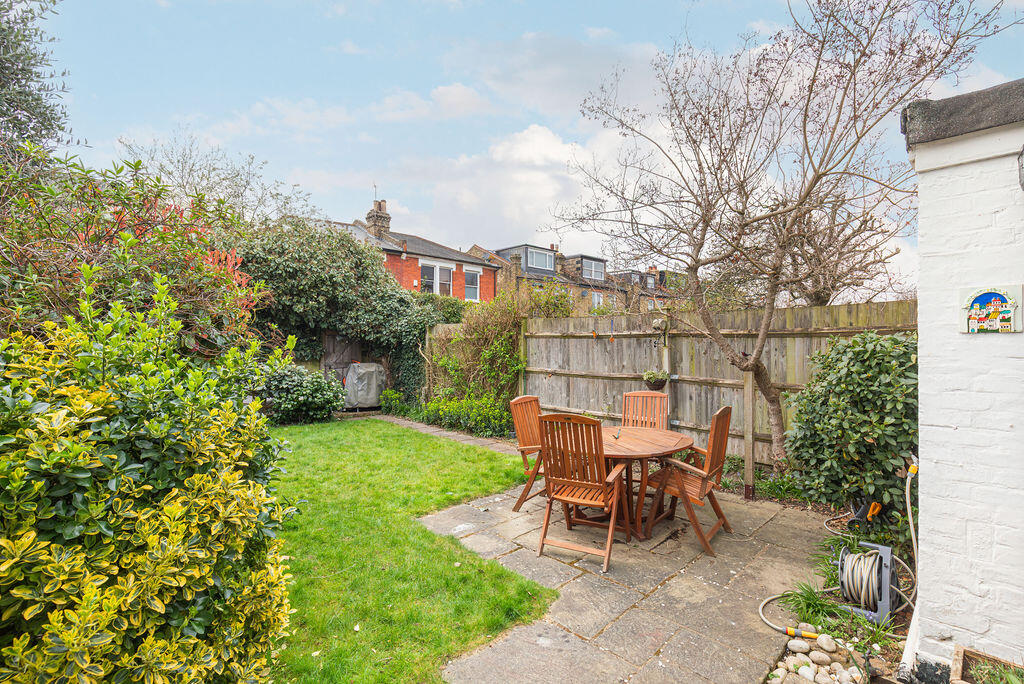 Main image of property: Cambridge Road