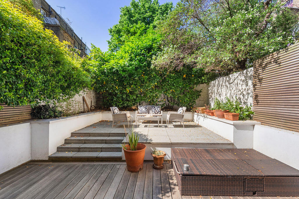 Main image of property: Redcliffe Gardens, Chelsea, SW10 9EX