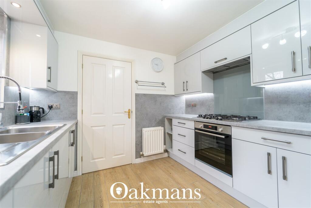 4 bedroom detached house for sale in Drive, Tipton, DY4