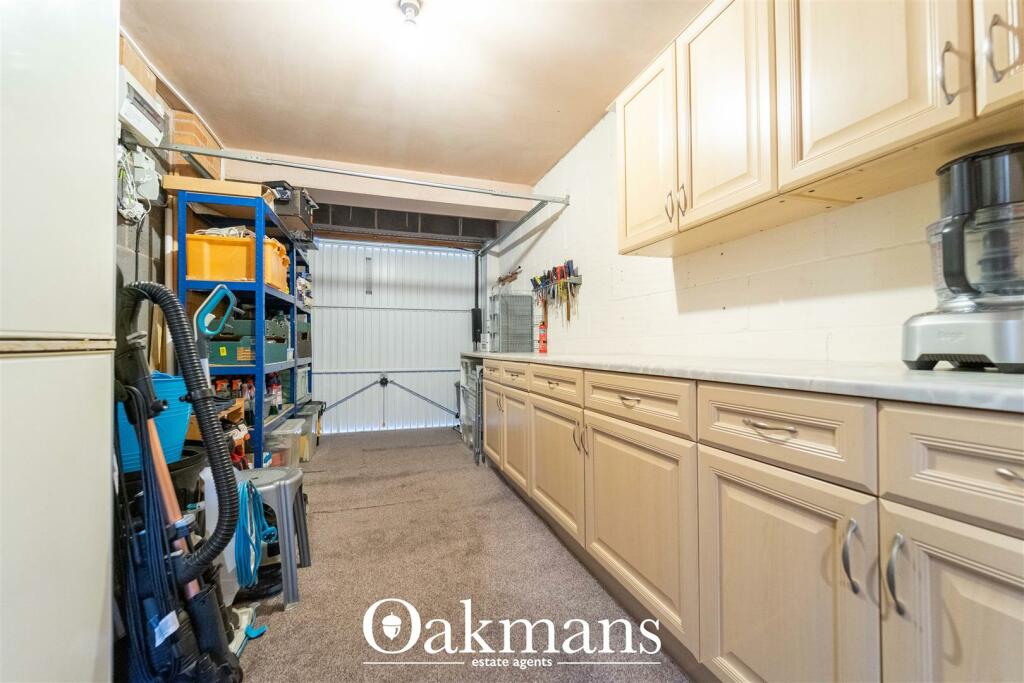 4 bedroom detached house for sale in Drive, Tipton, DY4