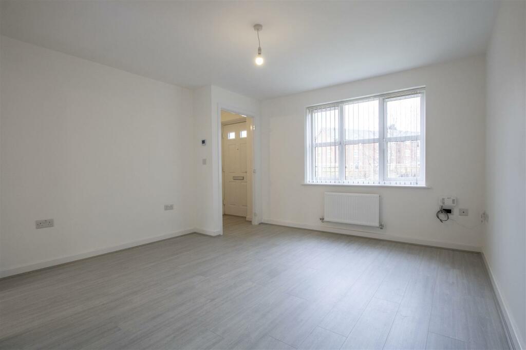 Additional property image - Heroes Drive, Birmingham