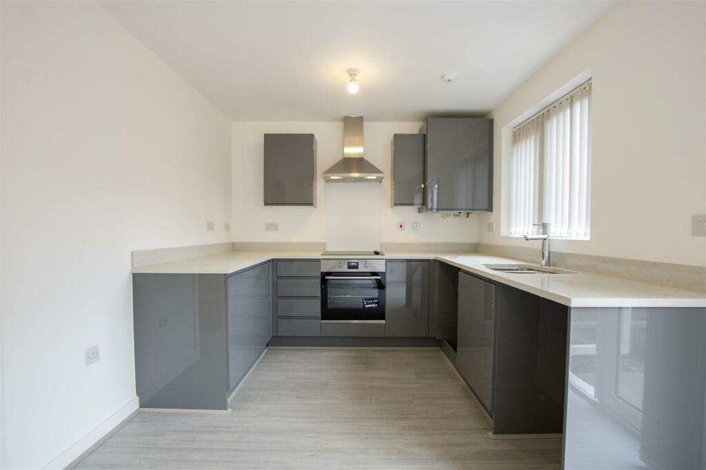 Additional property image - Heroes Drive, Birmingham