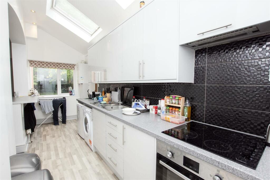 Additional property image - Oak Tree Lane, Selly Oak, B29