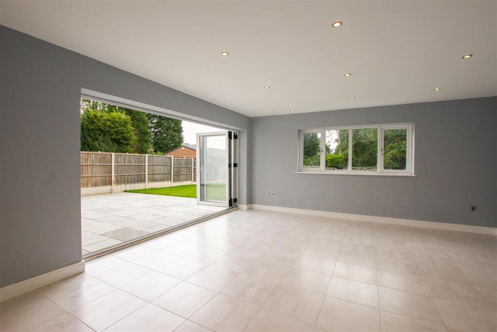 Additional property image - Rednal Road, Birmingham, B38