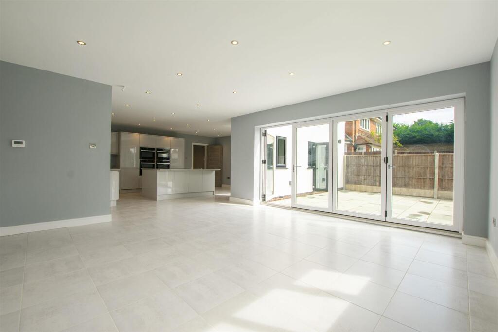 Additional property image - Rednal Road, Birmingham, B38
