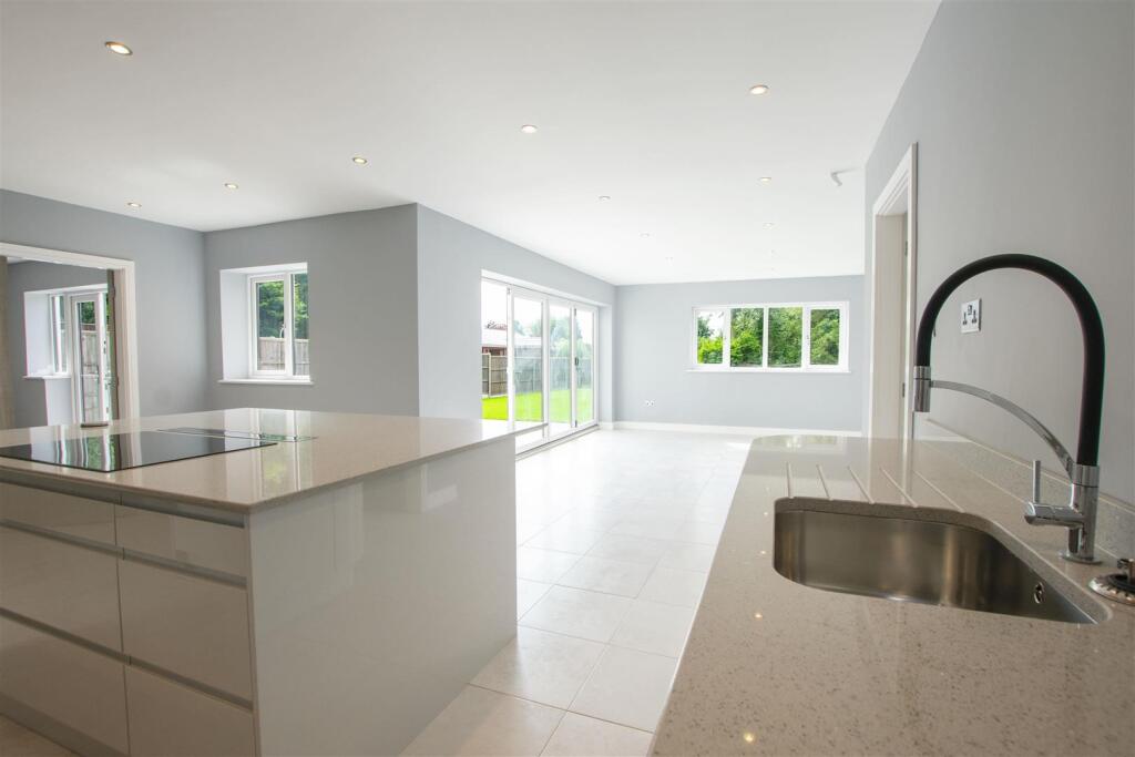 Additional property image - Rednal Road, Birmingham, B38