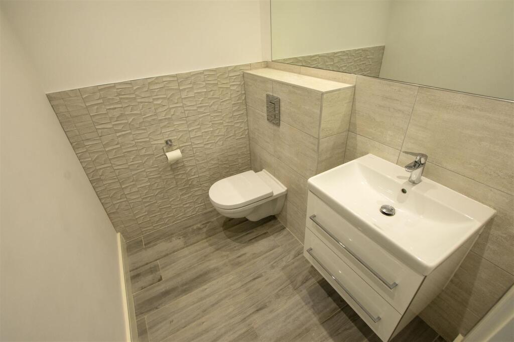 Additional property image - Rednal Road, Birmingham, B38