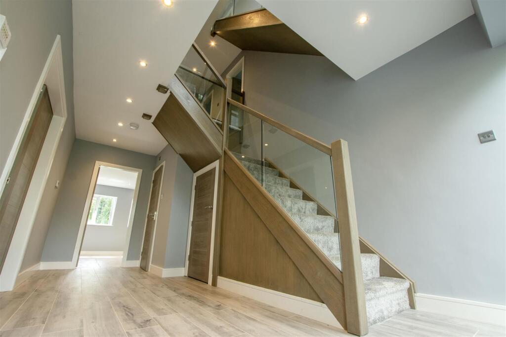 Additional property image - Rednal Road, Birmingham, B38