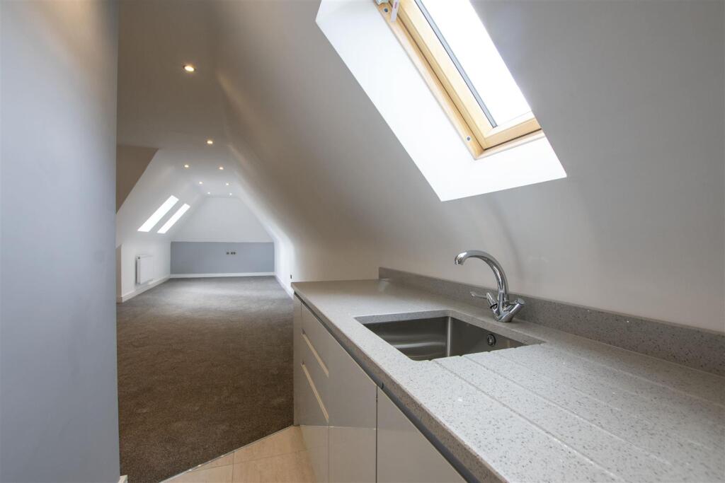 Additional property image - Rednal Road, Birmingham, B38