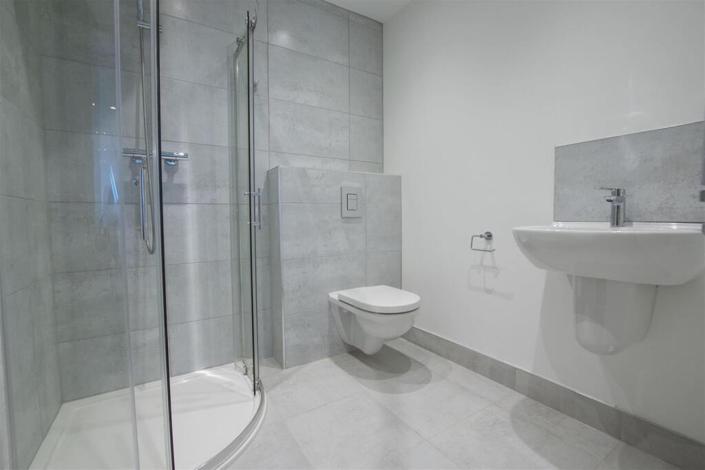 Additional property image - Rednal Road, Birmingham, B38