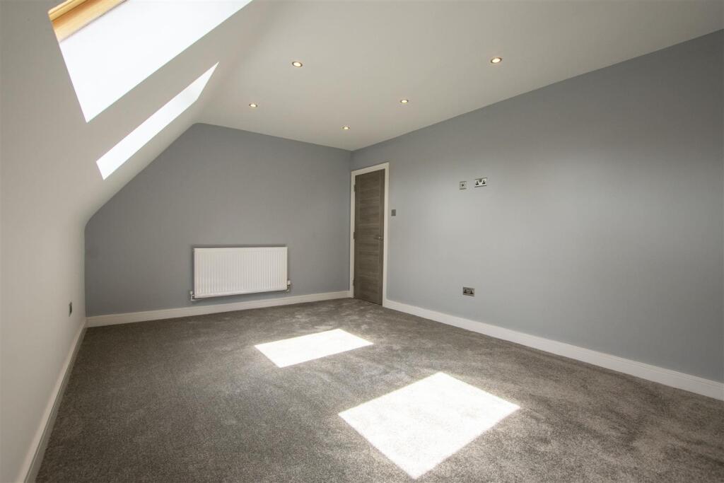 Additional property image - Rednal Road, Birmingham, B38