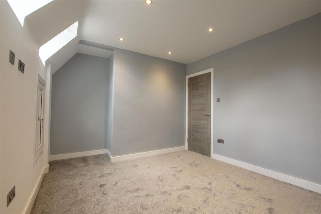 Additional property image - Rednal Road, Birmingham, B38
