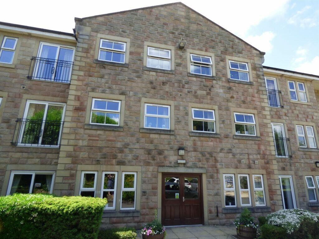 Main image of property: 13 Autumn Heights, Mirfield, WF14 9BY