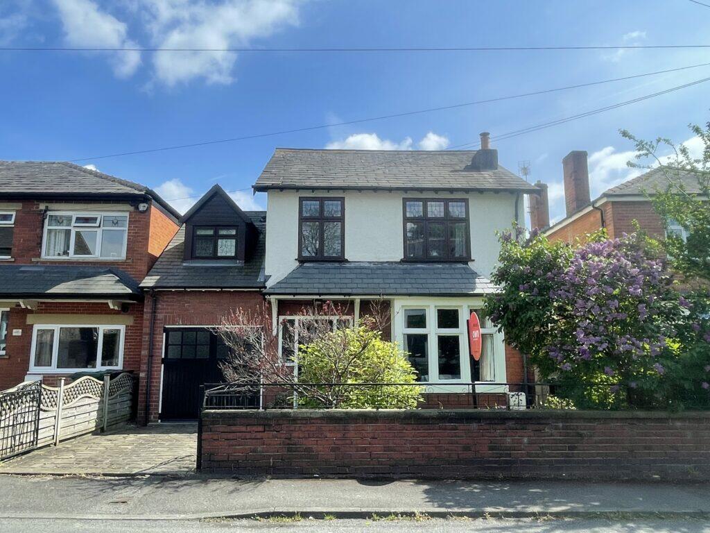 4 bedroom detached house for sale in St Pauls Road, Mirfield, WF14 8AY