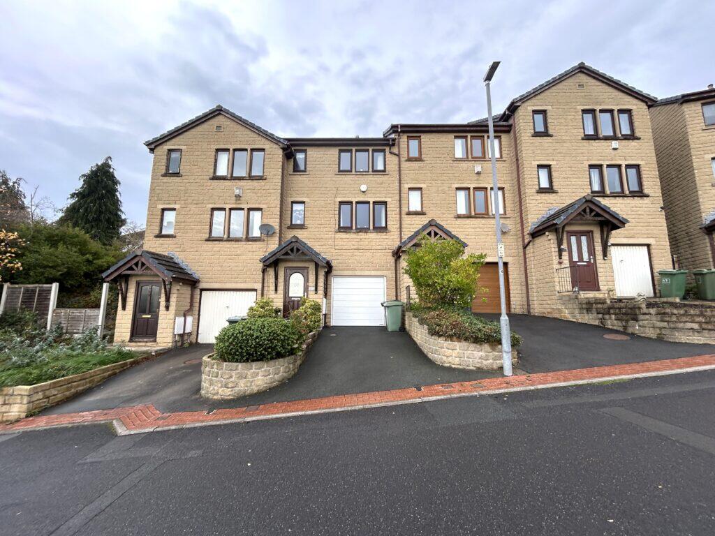 Main image of property: 43 Cliffe Street, Dewsbury, WF13 1RD