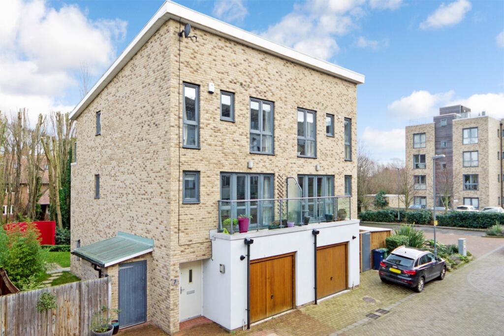 Main image of property: Pepys Court, Cambridge