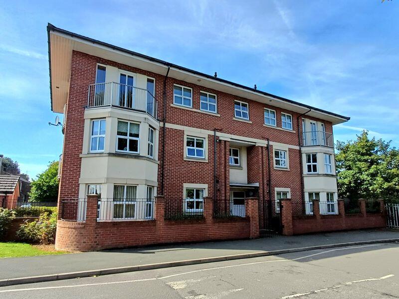 2 Bedroom Apartment For Sale In Stockholm Road Stockport Sk3