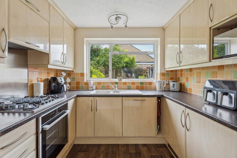 Additional property image - Wheatlock Mead, Redbourn