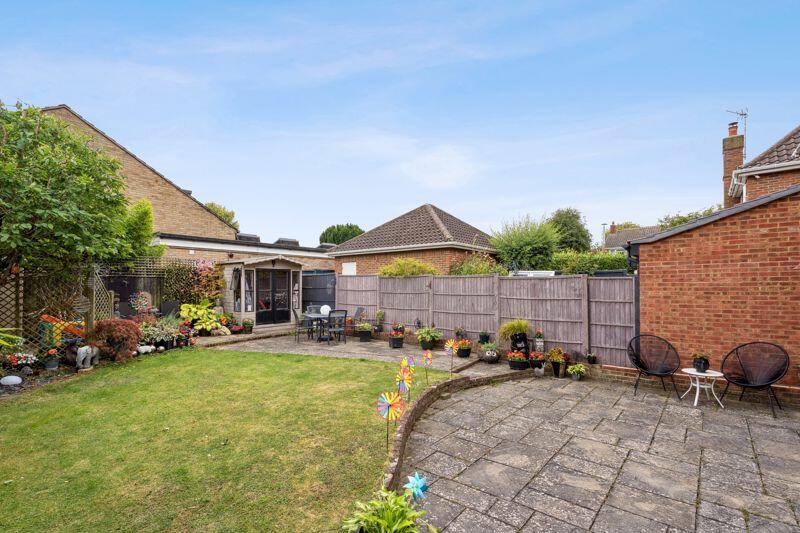 Additional property image - Wheatlock Mead, Redbourn