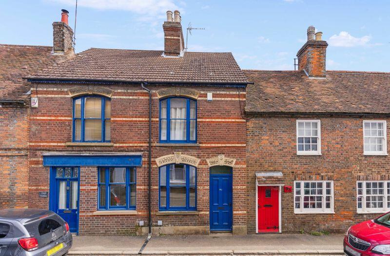 2 bedroom cottage for sale in High Street, Markyate, AL3