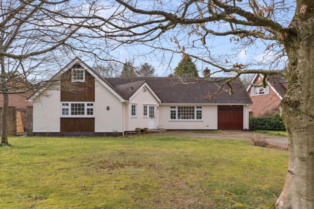 Main image of property: Oakway, Studham, LU6