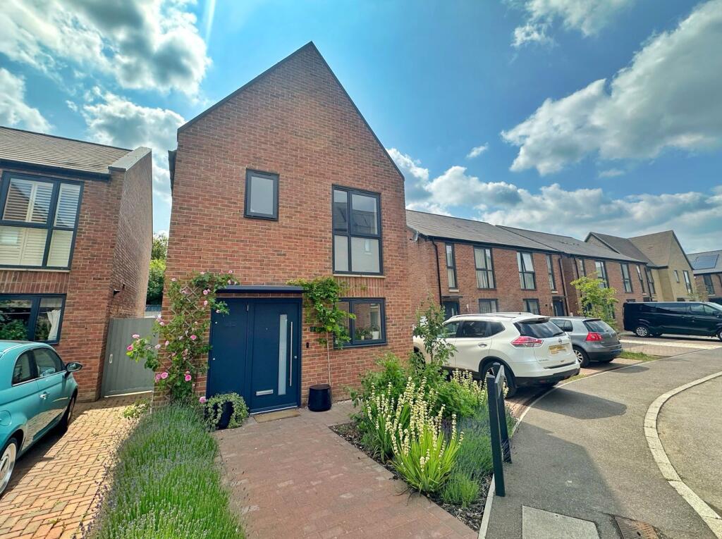 Main image of property: Plymouth Close, Cambridge, CB3