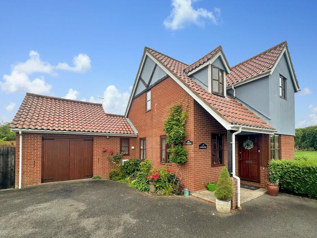 Main image of property: Strethall Road, Littlebury, Saffron Walden, CB11