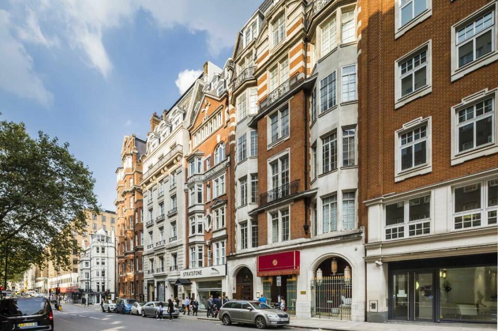 2 bedroom flat for sale in Berkeley Street, Mayfair, W1J