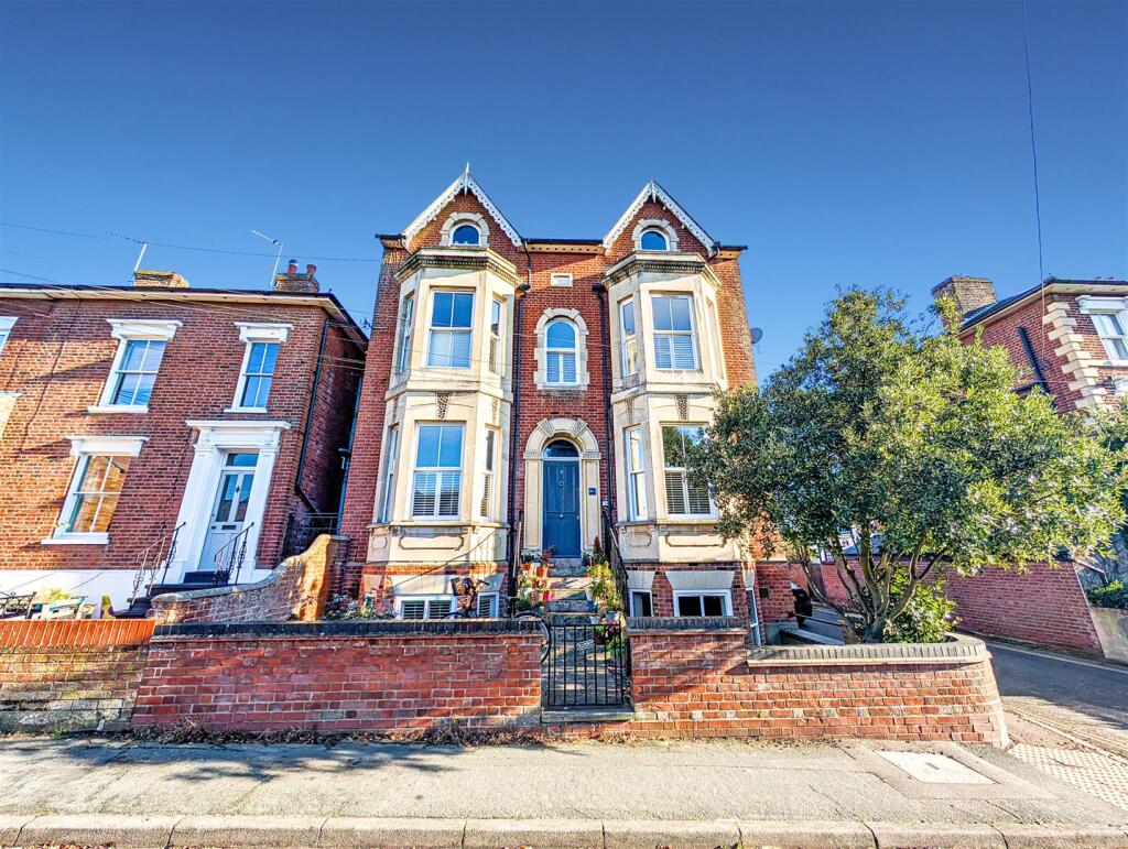 Main image of property: High Street, Wivenhoe