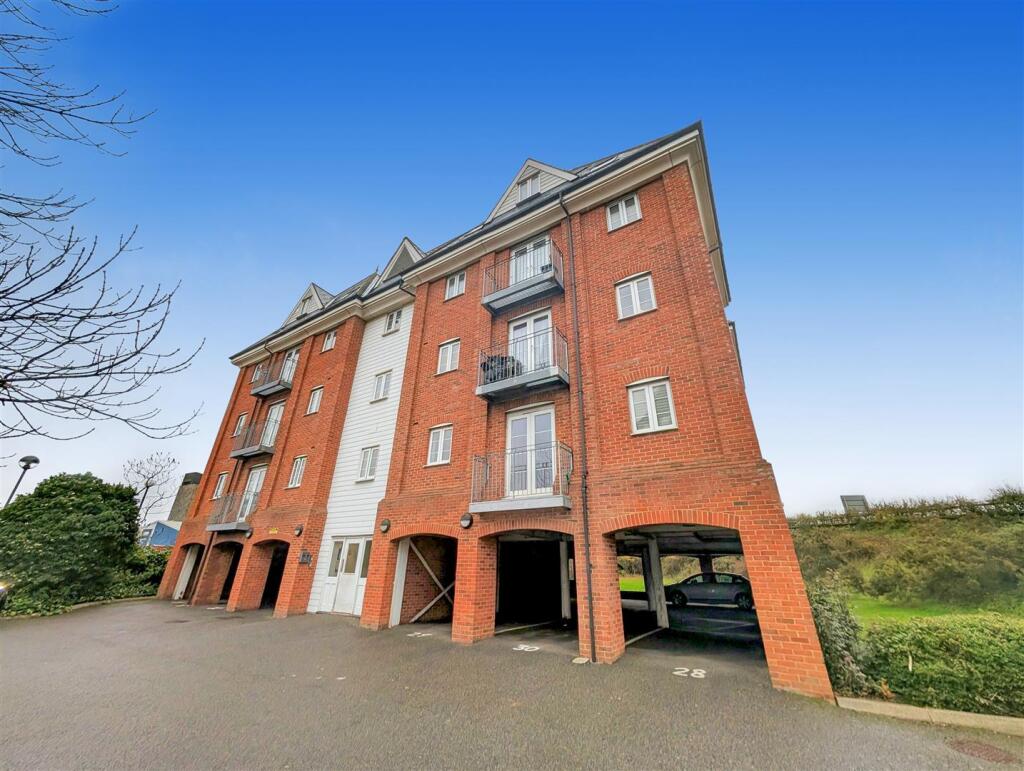 Main image of property: Hardie's Point, Colchester, CO2 8JT
